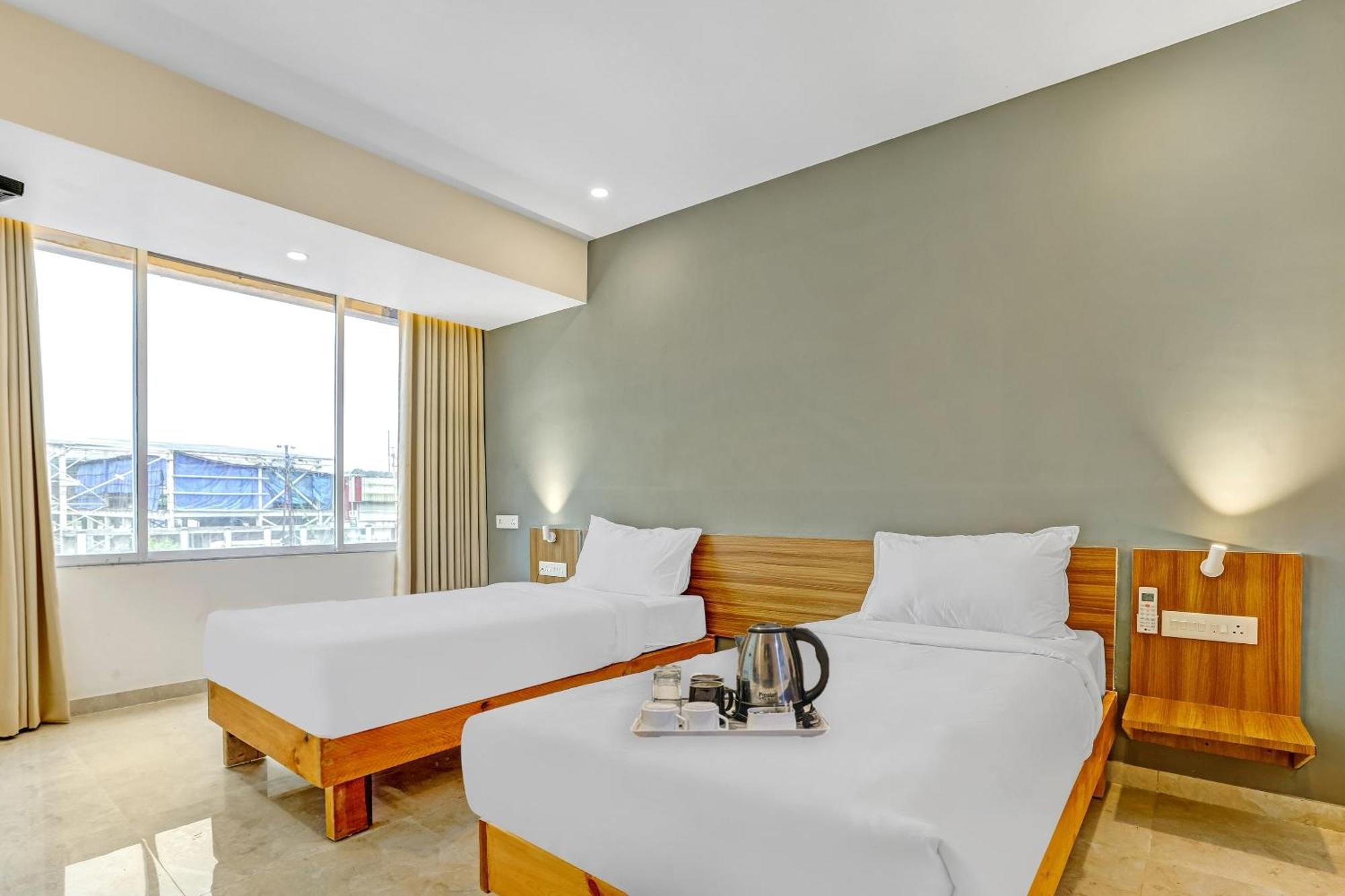 Townhouse Somani Hotel Apta Eksteriør billede